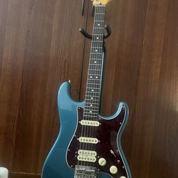 “”FENDER  STRATOCASTER “”