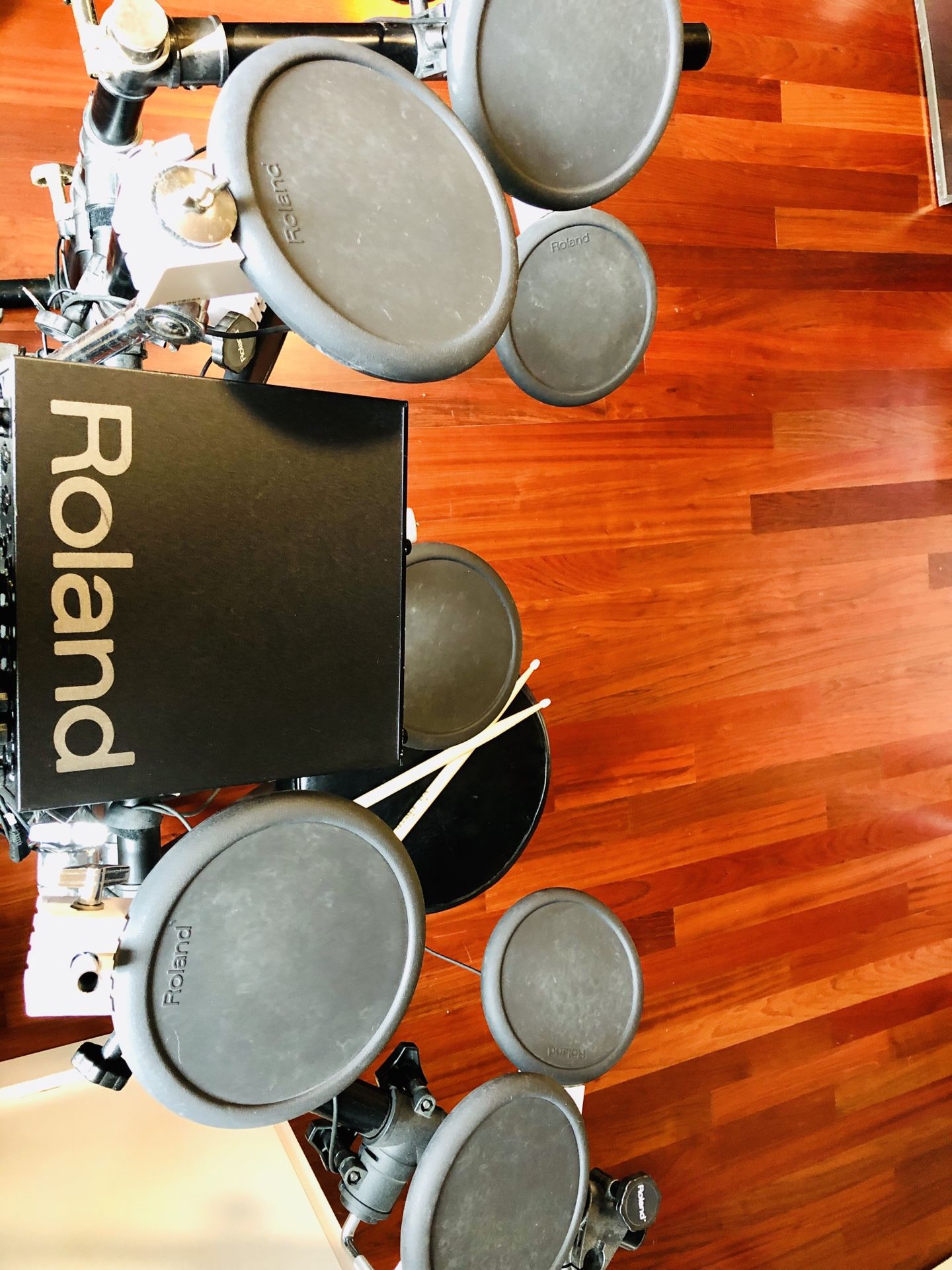 Roland TD7 Electronic Drum Set for Sale in Seattle, WA OfferUp