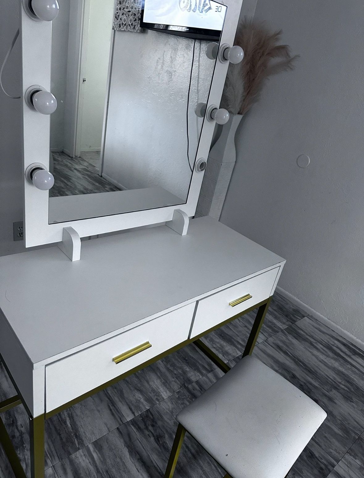 vanity