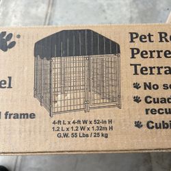 Lucky Dog Resort Dog Kennel & Sunbrella