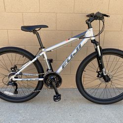 15 in Fuji Adventure 27.5 Sport Mountain Bike Satin Silver 