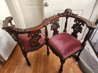 Courting Chair