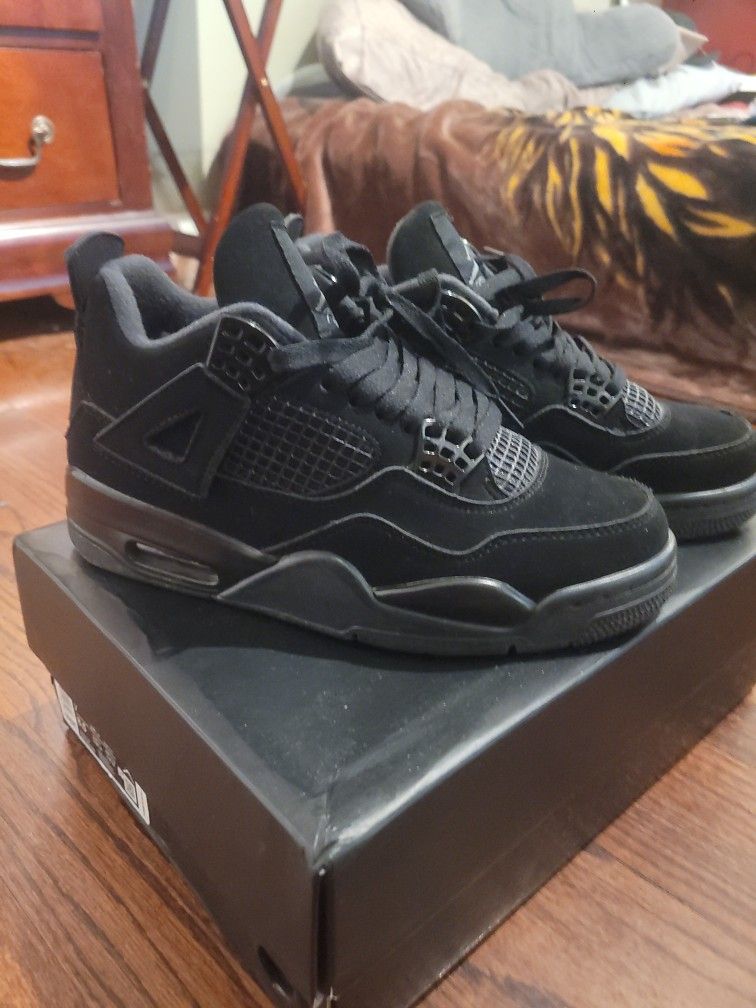 Air Jordan Retro (Black Cat)