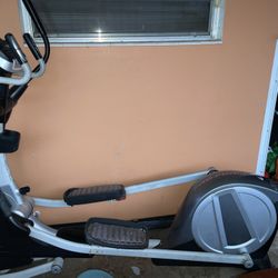Pro-Form Elliptical Machine