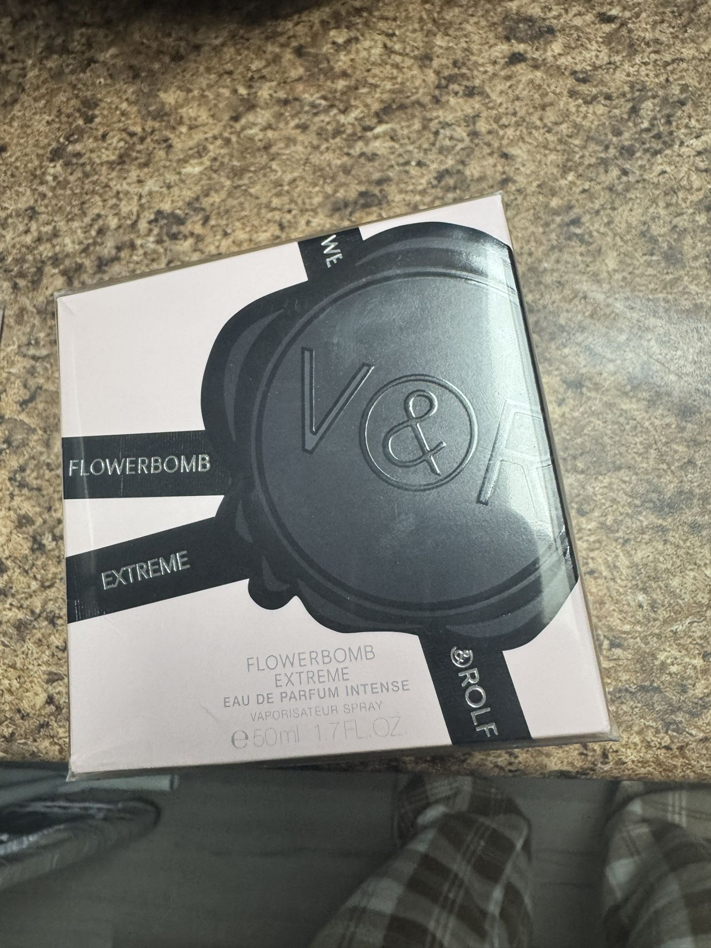 Viktor & Rolf Flowerbomb 1.7