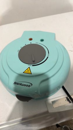 Waffle cone maker