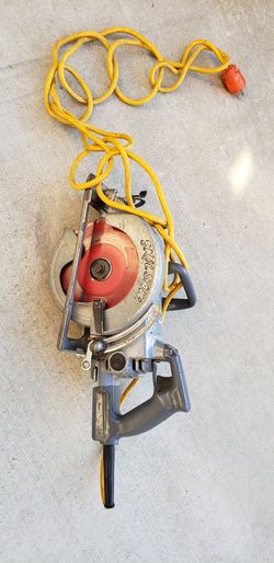 SKILSAW circular Worm drive saw! Works Great!