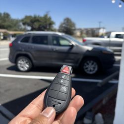 Llaves De Autos / Car Keys And Remotes 