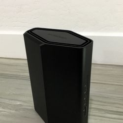NETGEAR Nighthawk Dual-Band WiFi 7 Router (RS90) – Security Features, BE3600 Wireless Speed (up to 3.6 Gbps)