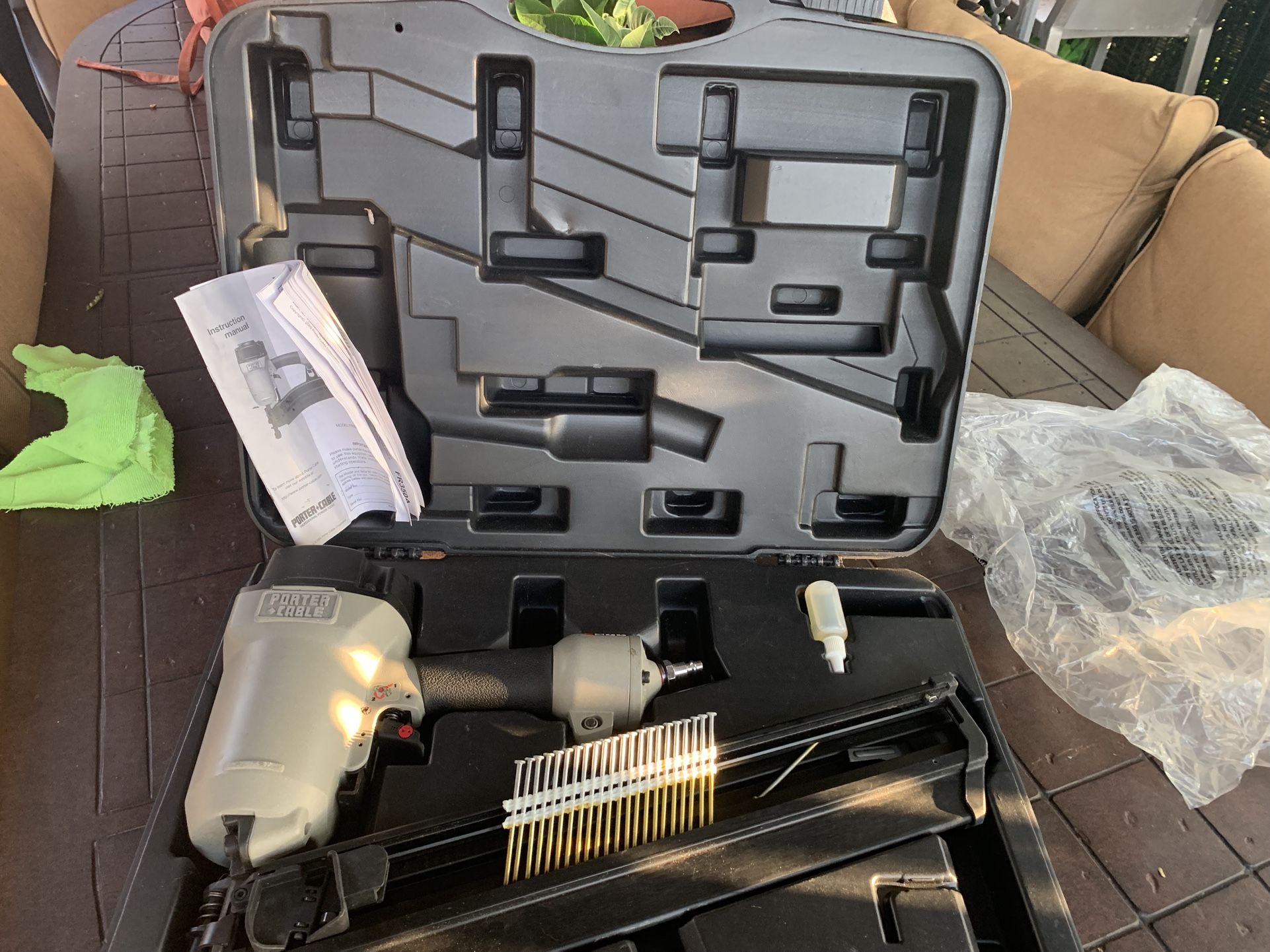 Porter-Cable FC350B 2" to 3-1/2" Lightweight Tool-Free Paper Tape Framing Nailer