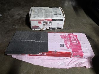 Owens Corning Oakridge Roofing Shingles And Hip And Ridge Shingles