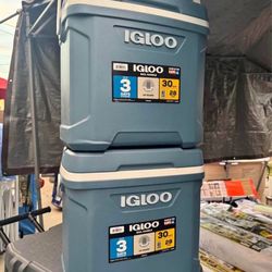 Igloo 30-Quart Cooler, Ice Blue 