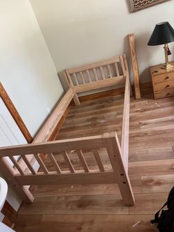 Twin bed