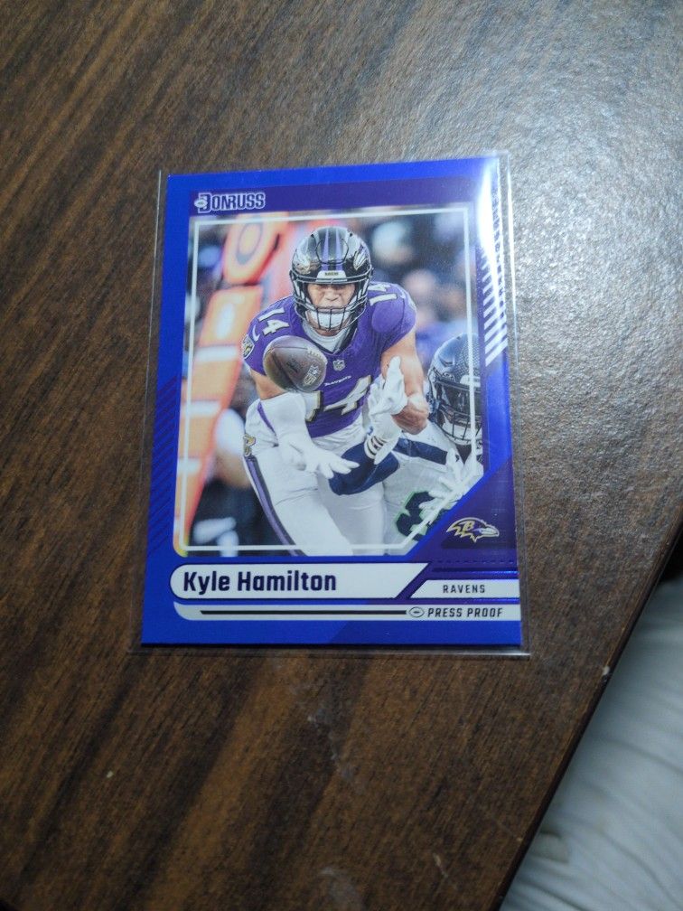 KYLE HAMILTON FOOTBALL CARD.