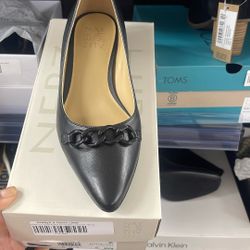 NATURALIZER BECCA low- Heel Pointed Toe Black Leather, 6.0