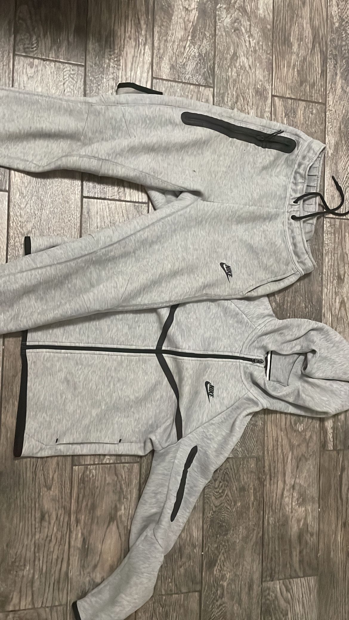 Nike Tech