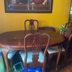 Beautiful Dining Room Table 