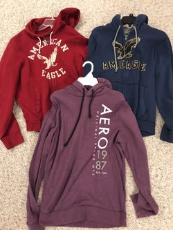 3 American Eagle and Aeropostale hoodie sweatshirts men’s small