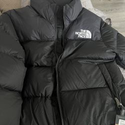 Woman’s The North Face Jacket 