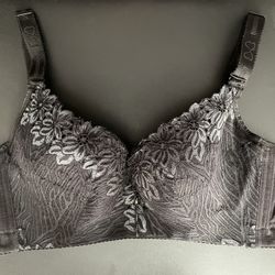Voluptuous Full Figure Push Up Bra Size 50/115 for Sale in Vancouver, WA -  OfferUp