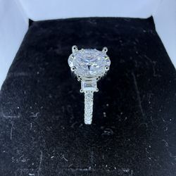 Vvs1 Moissanite Ring 