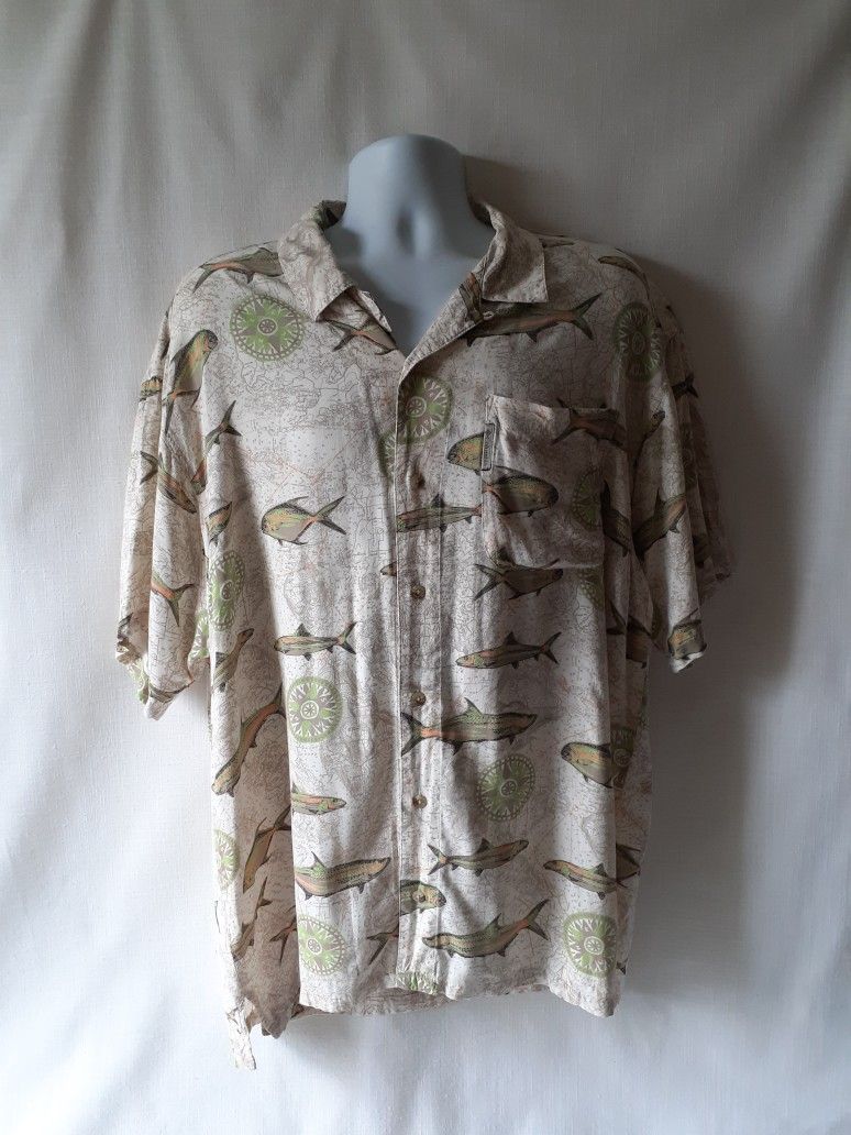 Columbia men's beige fishing print short sleeve button-down shirt size L