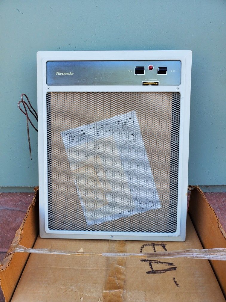 VINTAGE THERMADOR IN WALL HEATER