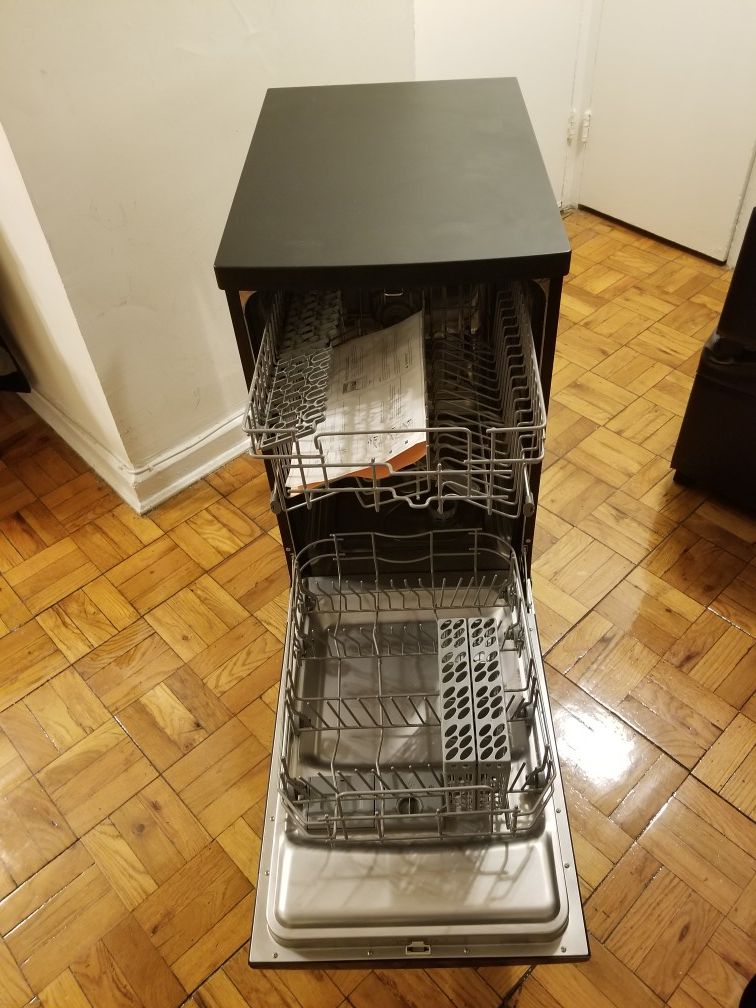 Sunpentown portable dishwasher