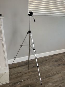 Tripod!