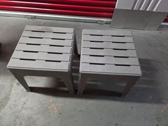 2 gray resin/plastic outdoor patio side tables