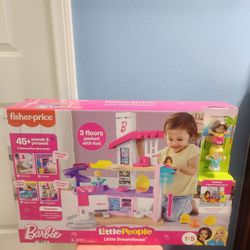 Fisher-Price Little People Barbie Little DreamHouse Toddler Playset with Music & Lights, 7 Pieces