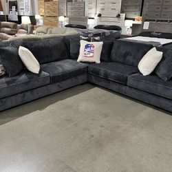 Sectional Sale 🇺🇸