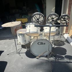 CB-700 Percussion Drum Set $200