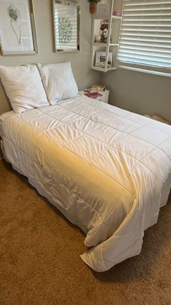 Super comfy full mattress box springs and frame
