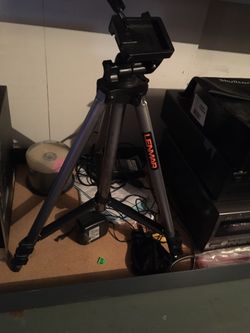 Tripod -Lemar 