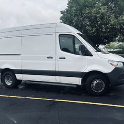 2019 Mercedes-Benz Sprinter Cargo
