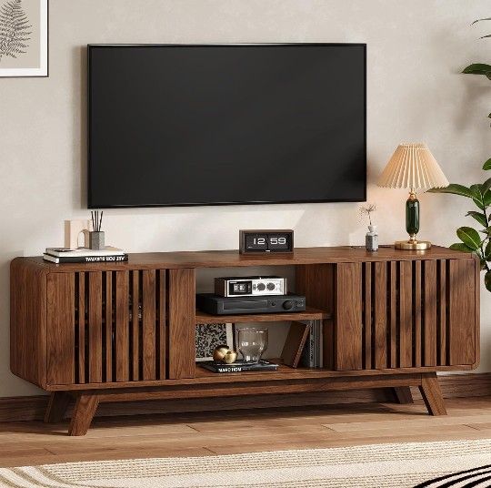 Pending Pickup - TV Stand for TVs upto 75inch