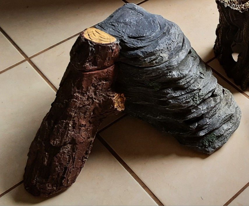 WATERFALL AQUARIUM FISH OR REPTILE NICE $20 !!!!!!