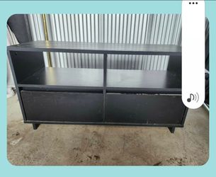 Entertainment/TV  stand