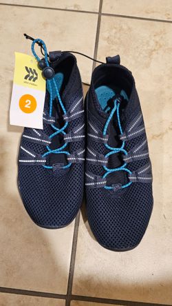 All in one brand water shoes size 2