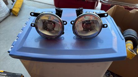 Fog lights (2023 Tacoma TRD Off Road)