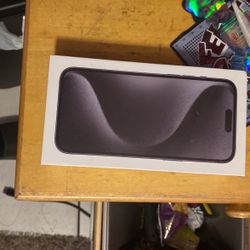 iPhone 15 