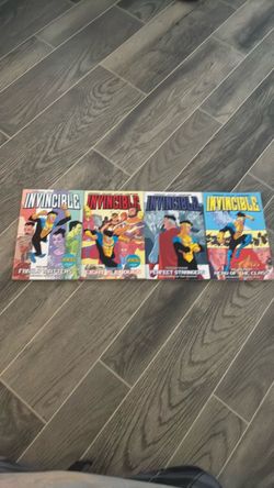 Invincible comics 1-4