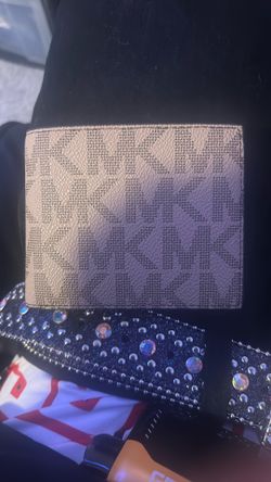 Micheal Kors Wallet 
