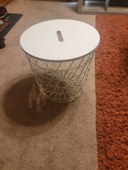 Kvistbro Storage Table