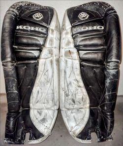KOHO REVOLUTION PRO 500 "WARTY" BLACK & WHITE 33" SENIOR HOCKEY GOALIE LEG PADS!!! EXTREMELY RARE!!! DON'T MISS OUT!!! 😱🚧🥅🏆🇨🇦🖤🤍😍
