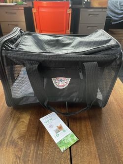 Sherpa Dog Cat Carrier For Airplane travel