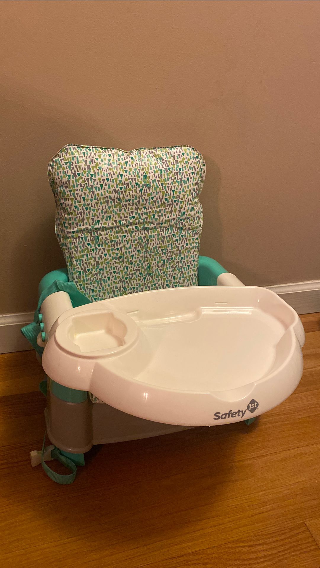 Baby booster seat like new