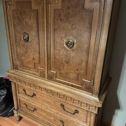 Complete Thomasville Greek Key Bedroom Set
