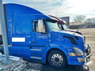 2013 Volvo VNL630